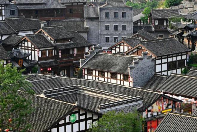 女人戴盐源的禁忌游戏画面